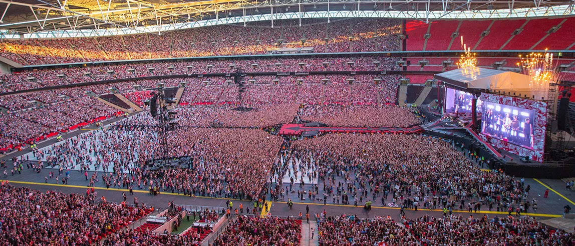 d&b supports One Direction with their stadium tour