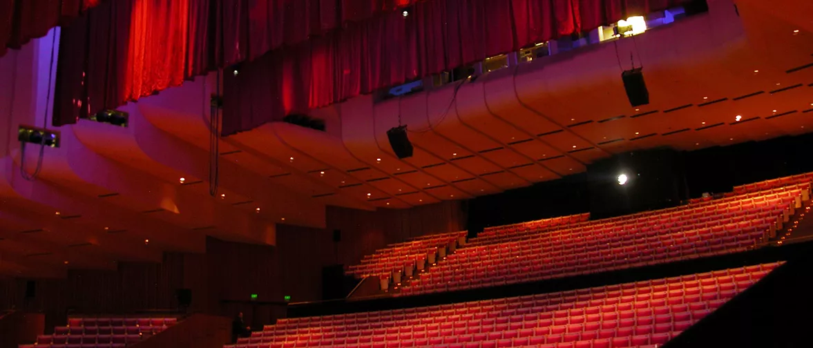 Star Trek transcribes the arc of time in Sydney. | d&b audiotechnik