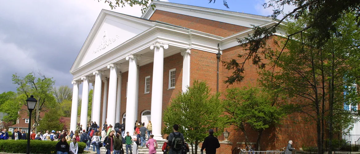 d&b and Wheaton College, Illinois open to possibilities | d&b audiotechnik
