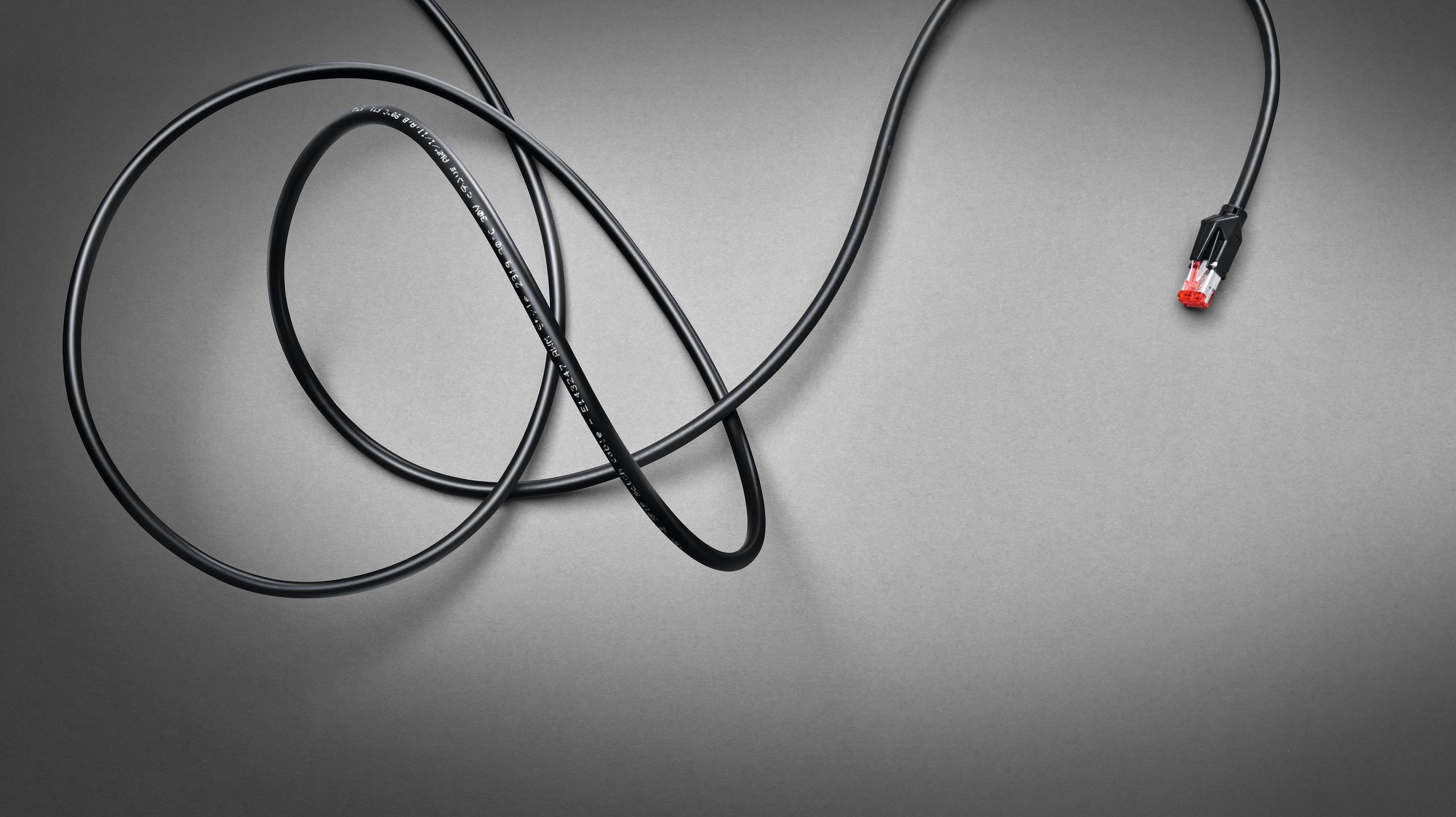 d&b audiotechnik signal distribution and networking