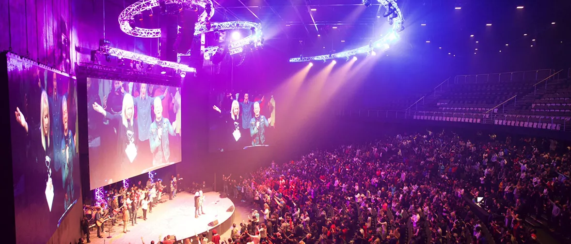 d&b ArrayProcessing connects the congregation at Rivers Church