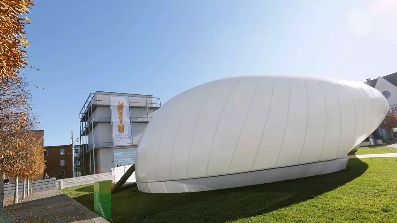Raumwelten. A new dimension of acoustics with d&b. 2015