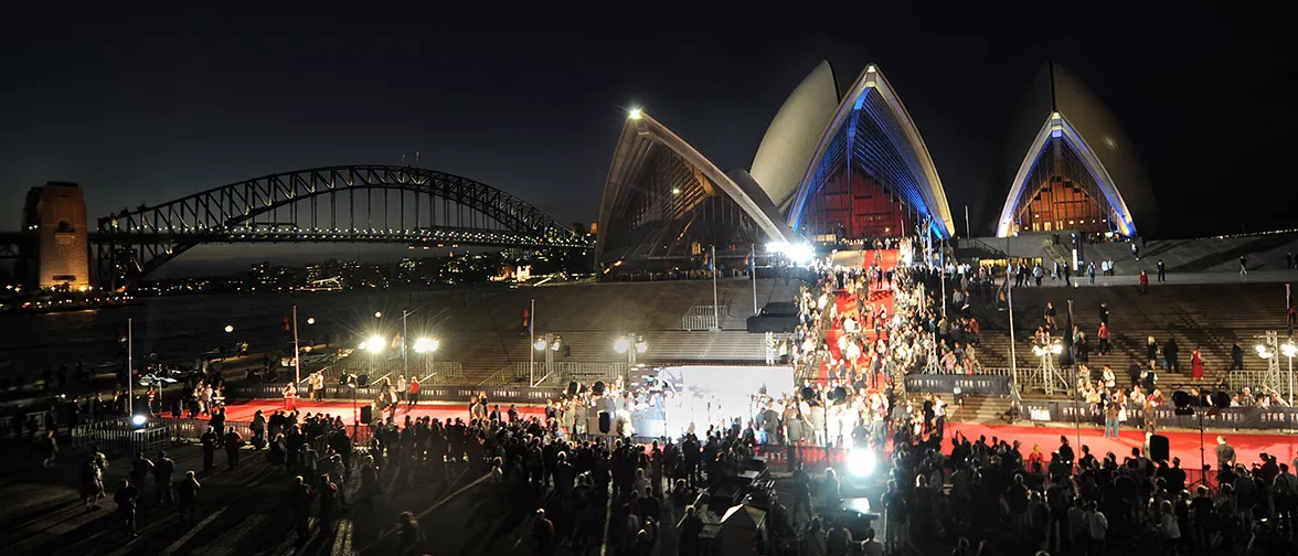 Star Trek transcribes the arc of time in Sydney. | d&b audiotechnik