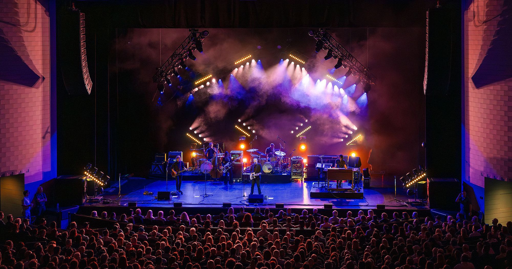 Ruth Eckerd Hall 信赖 d&b SL 系列 d&b audiotechnik