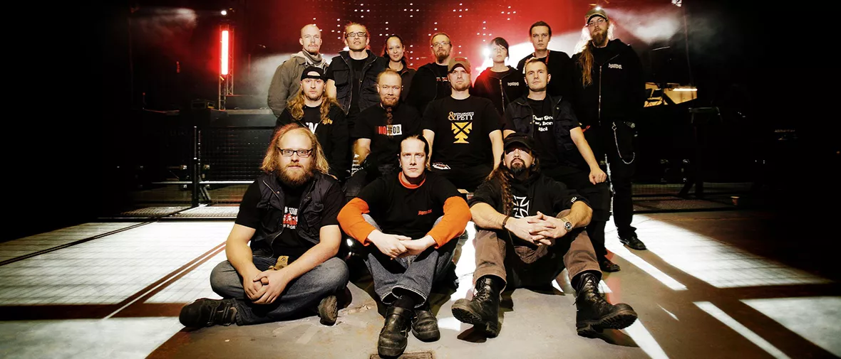 Qs tour Finland with Sakara's heavy metal artists | d&b audiotechnik