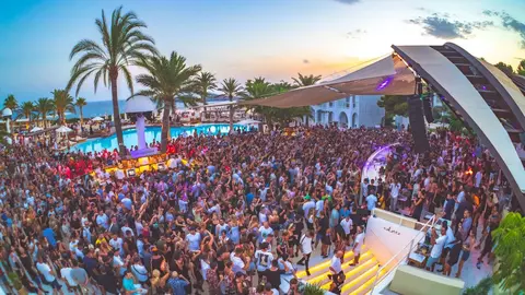 Pacha在Ibiza resort安装d&b GSL系统