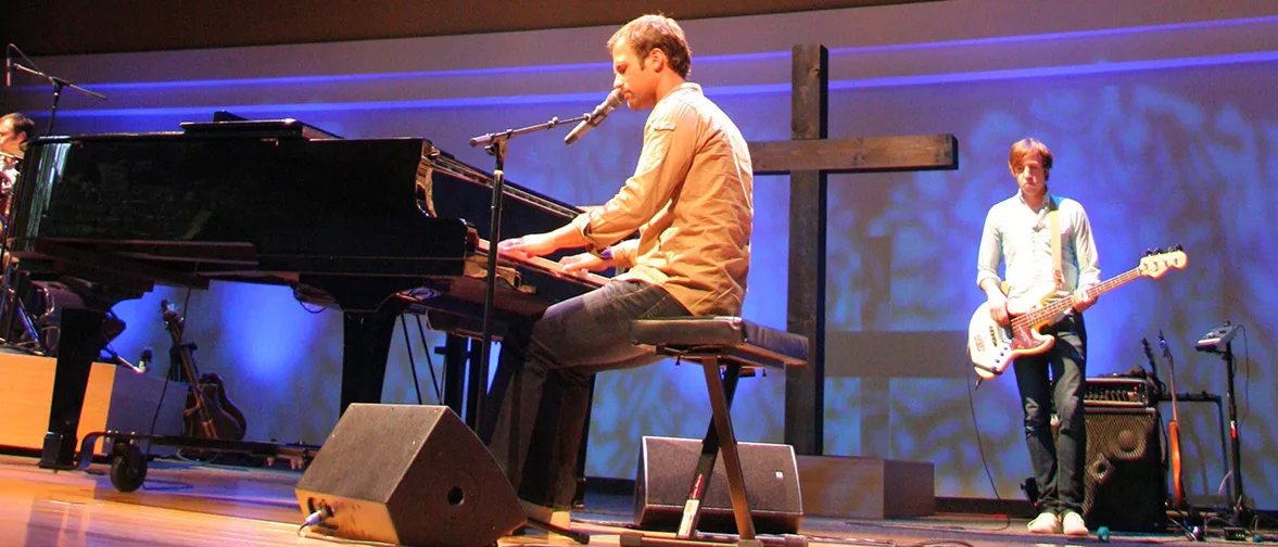 サンシャイン州のd&bを備えたモダンな礼拝堂 | d&b audiotechnik