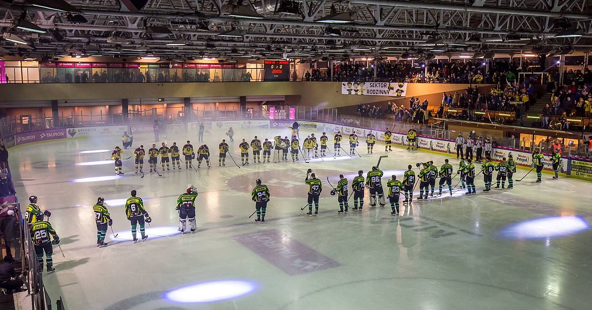 d&b delights fans at Katowice’s ‘Spodek’ Arena ice rink in Poland d&b