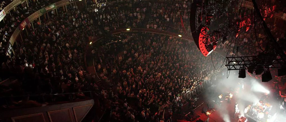 Roger Daltrey's performance for Teenage Cancer Trust (TCT) | d&b audiotechnik
