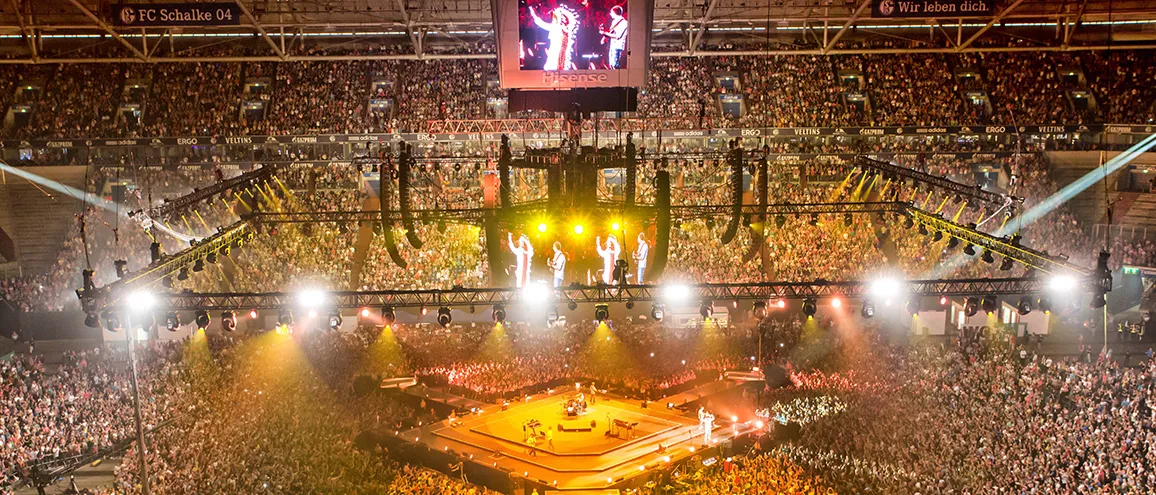 ArrayProcessing enhances an in-the-round performance at the concert of PUR