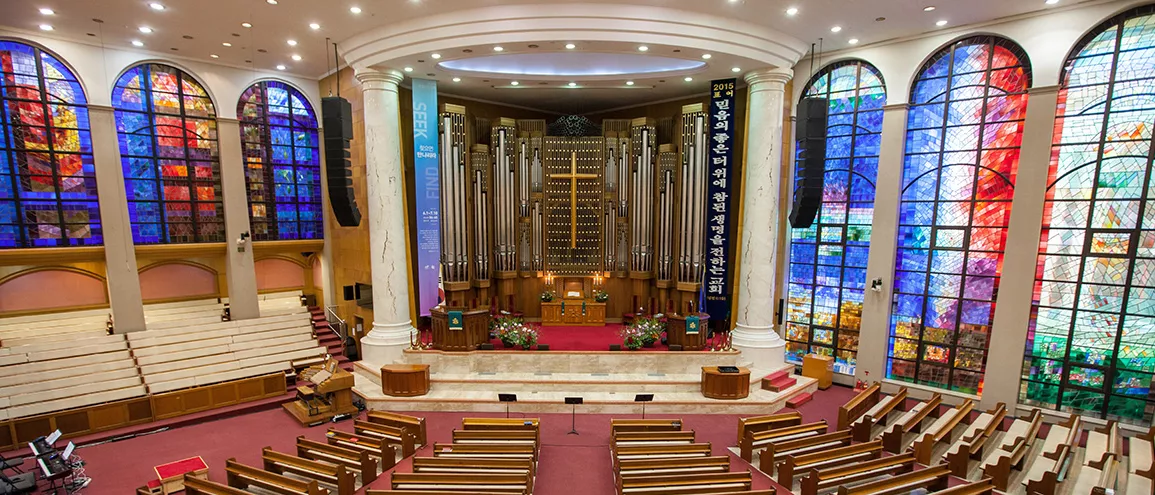 Installation amplifiers premiere at Kwanglim Church, South Korea. | d&b audiotechnik