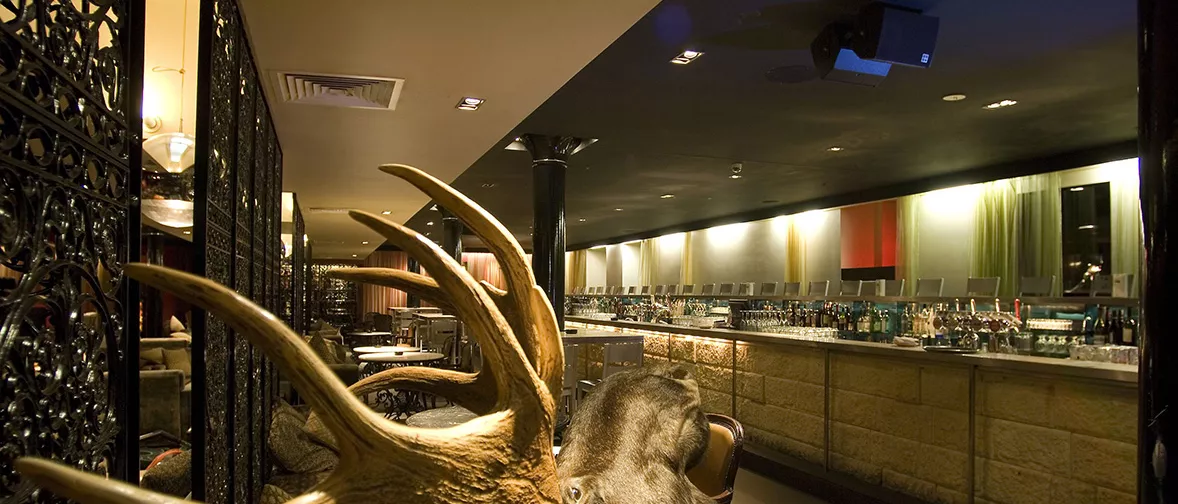 Long Room cocktailbar in Melbourne | d&b audiotechnik