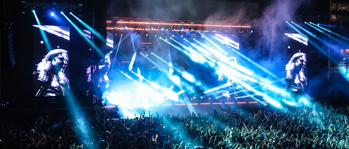 David Guetta rings in the New Year with d&b.