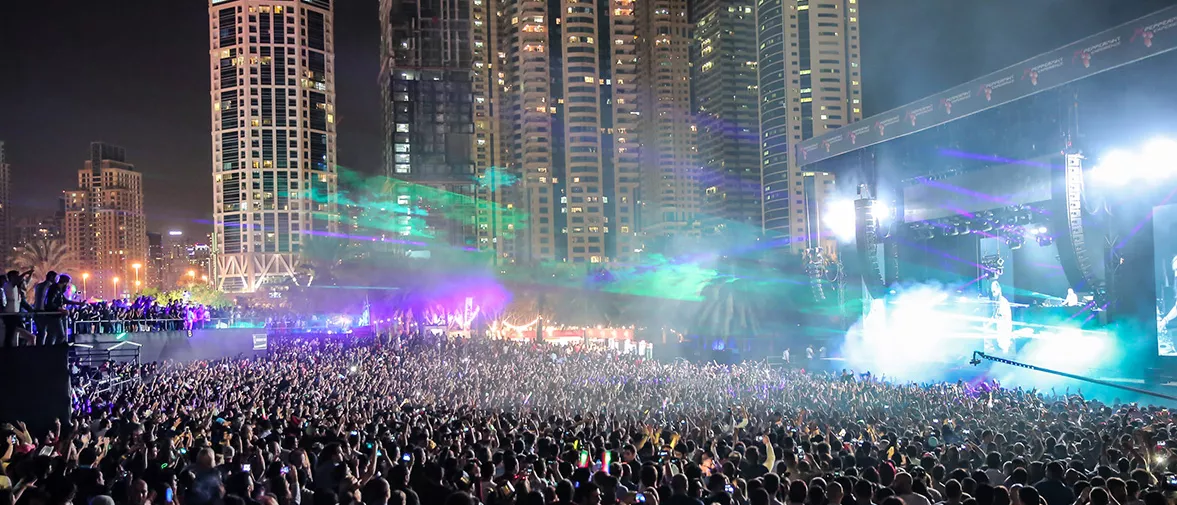 David Guetta rings in the New Year with d&b.