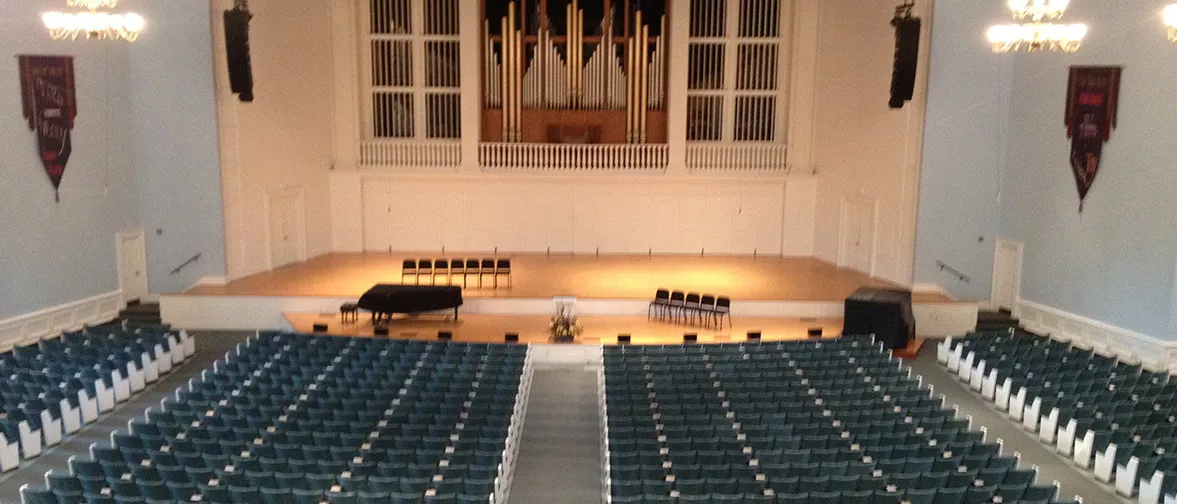 d&b and Wheaton College, Illinois open to possibilities | d&b audiotechnik