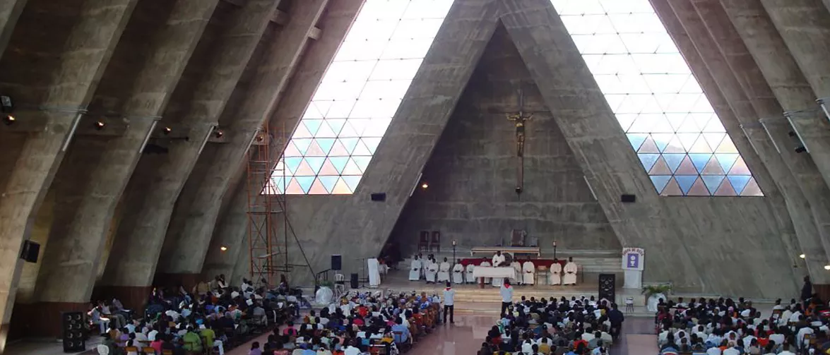 Symmetry through sound: Benguela Cathedral, Angola | d&b audiotechnik