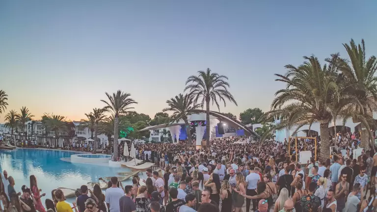 Pacha Installs Gsl Into Ibiza Resort D B Audiotechnik