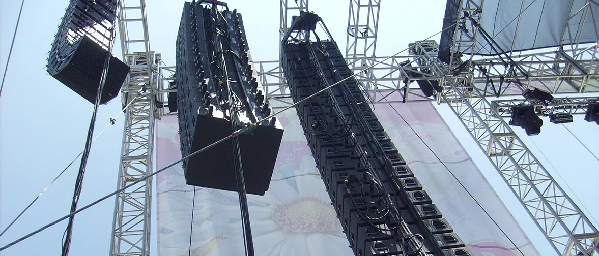 Flower Powers Daisy Festival. | d&b audiotechnik